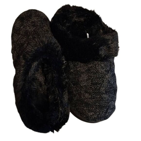 NWOT Original Muk Luks Black Fuzzy Furry Small Slides Size 5-6 - Picture 6 of 7